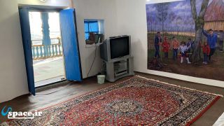 نمای داخلی اتاق گلبرگ اقامتگاه بوم گردی حاج علی - آستانه اشرفیه - روستای کماچال پایین